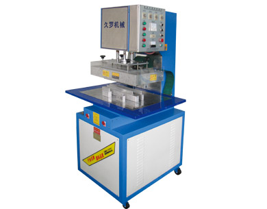 久羅快速門焊接機(jī)